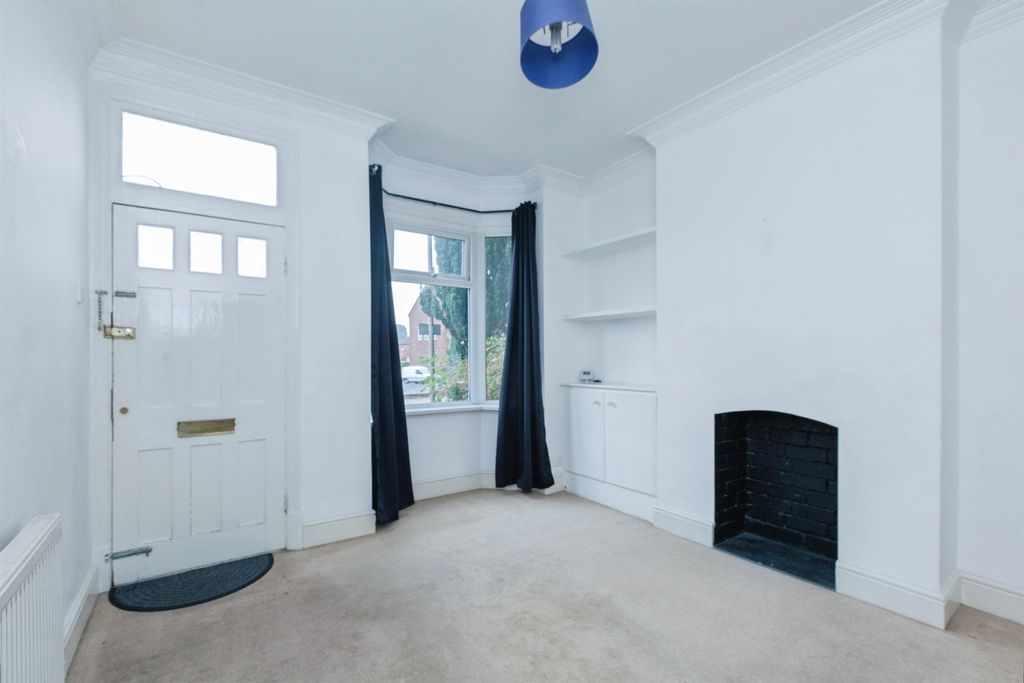 Property photo 2 of 16
