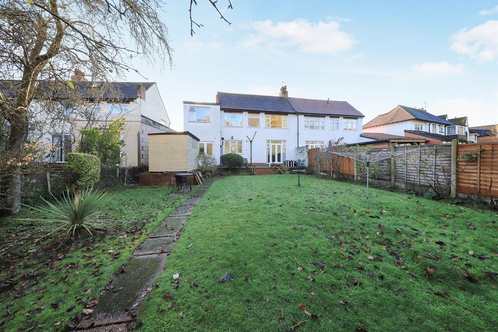 Property photo 2 of 14