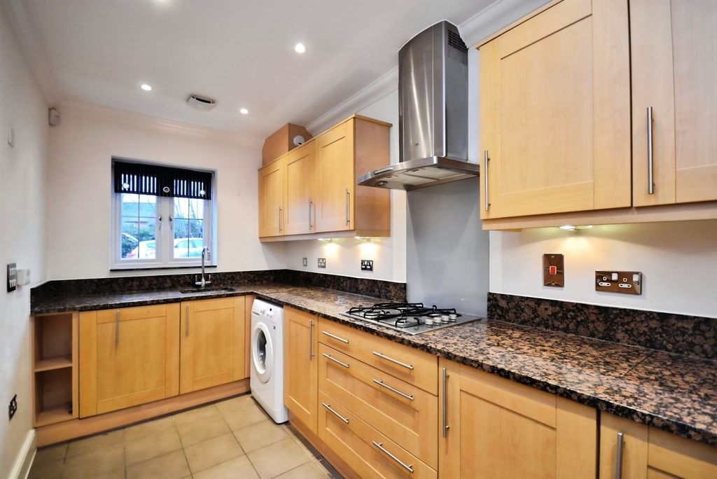Property photo 2 of 13 91c32606-Fileacce...