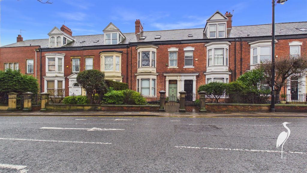 Property photo 1 of 30 Maisonette - Flat 2, 5 Ashmore Terrace