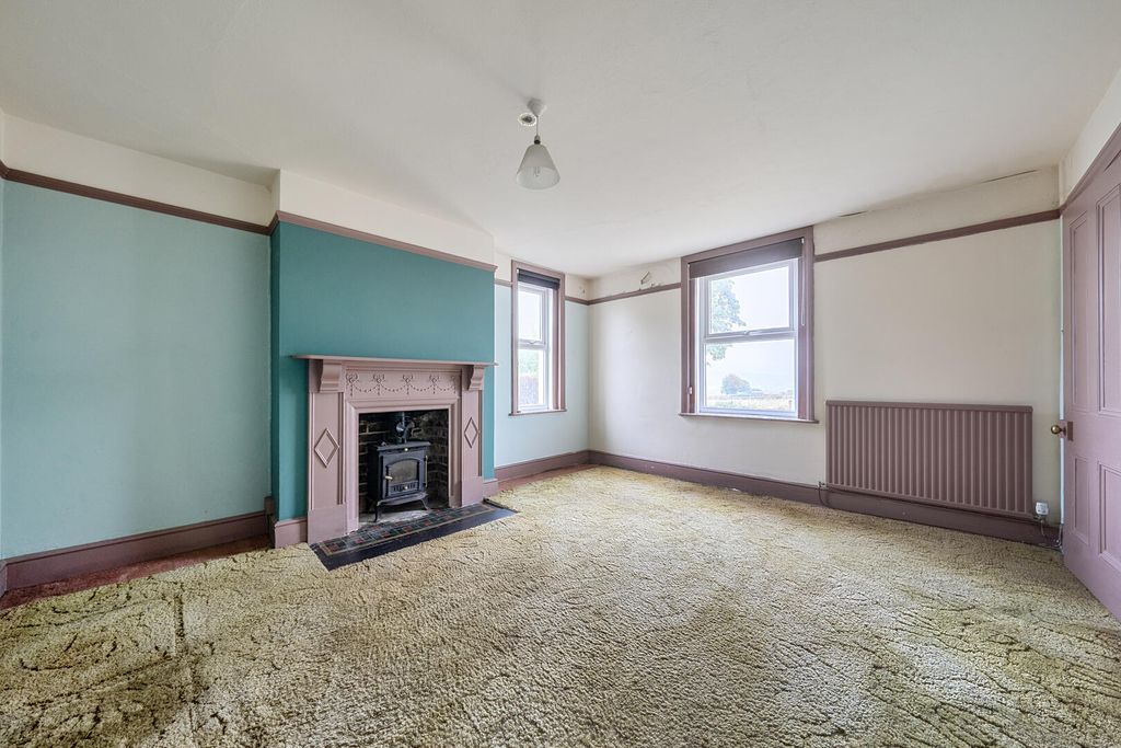 Property photo 3 of 17 Living Room