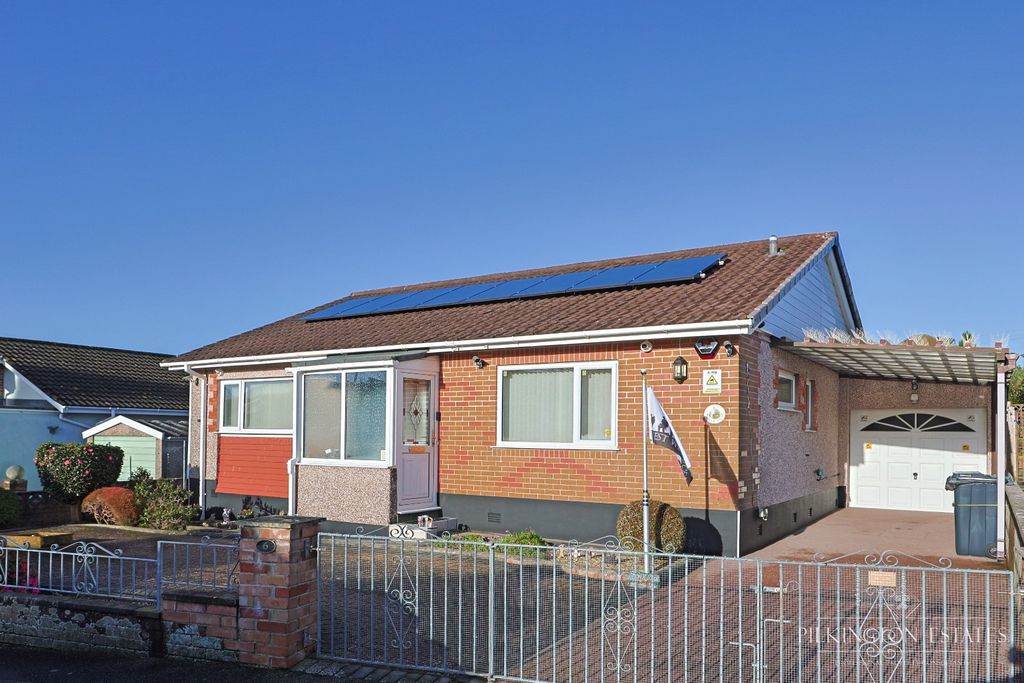 Property photo 1 of 16 4633901