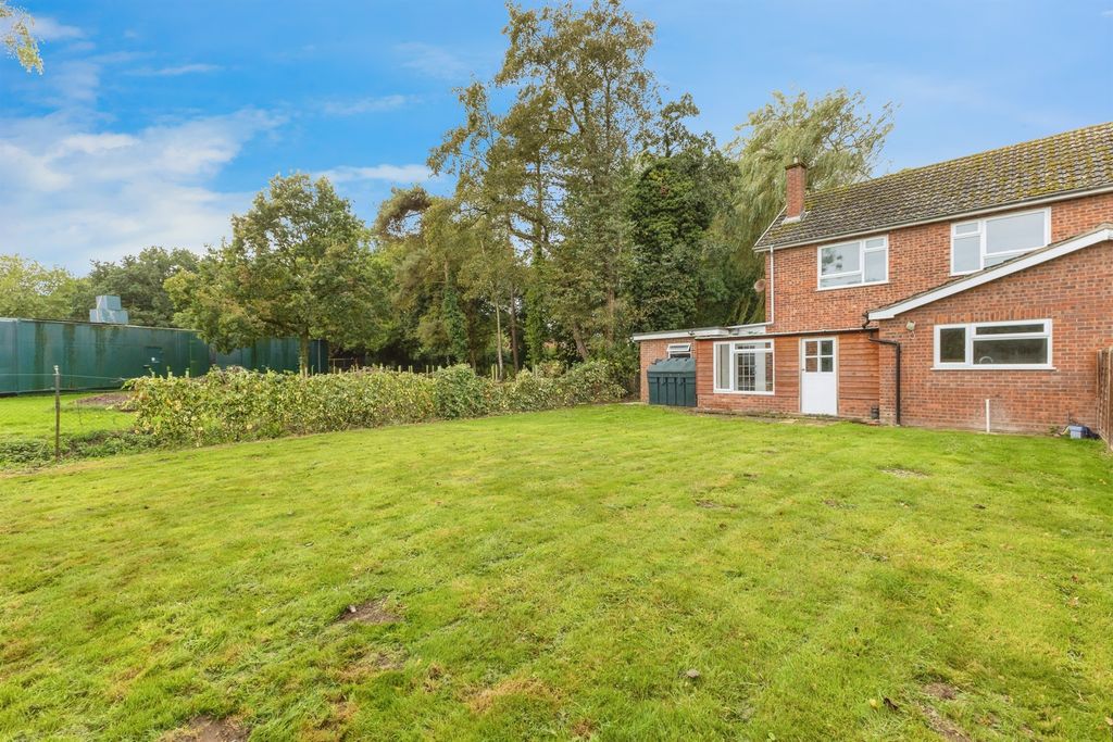 Property photo 1 of 23