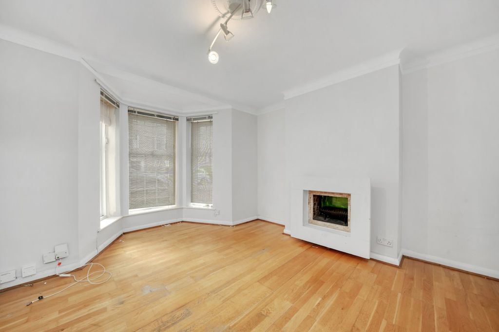 Property photo 2 of 10 Picture No. 02