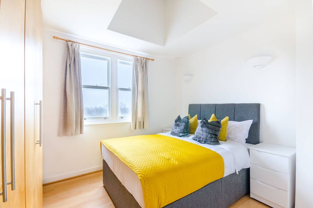 Property photo 1 of 5