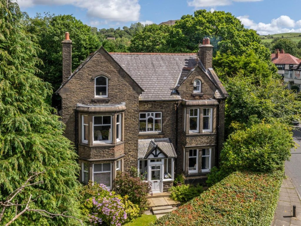 Property photo 1 of 32 45 Bury New Road-95.Jpg