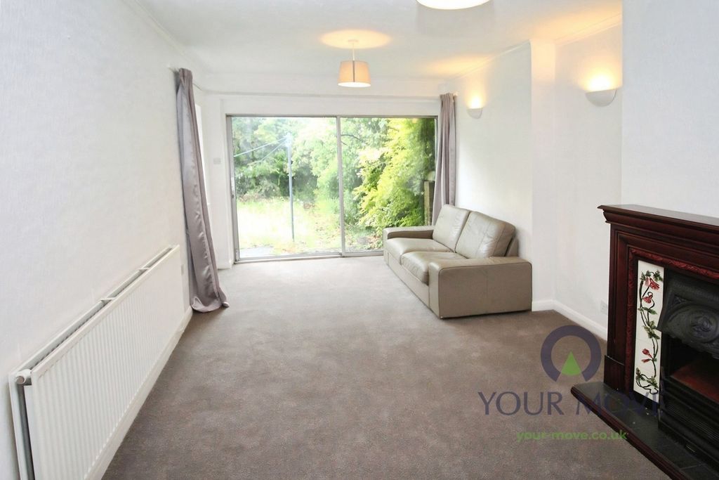 Property photo 3 of 14 Lounge