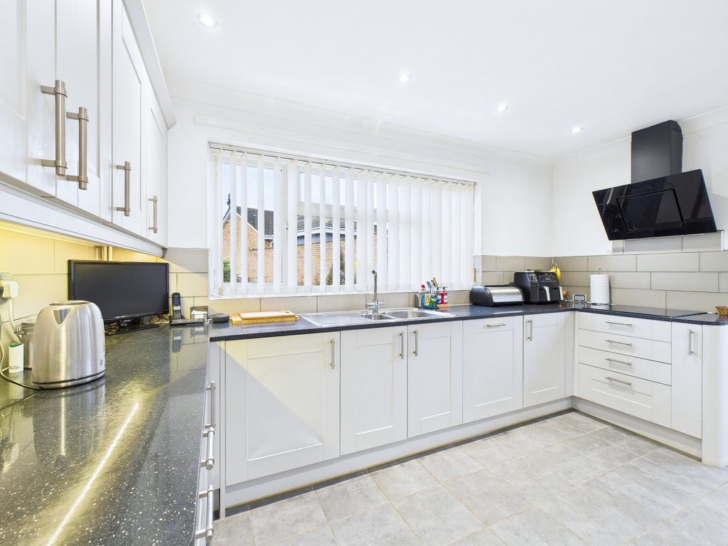 Property photo 2 of 22 Cam01909G0-Pr0467-Still033