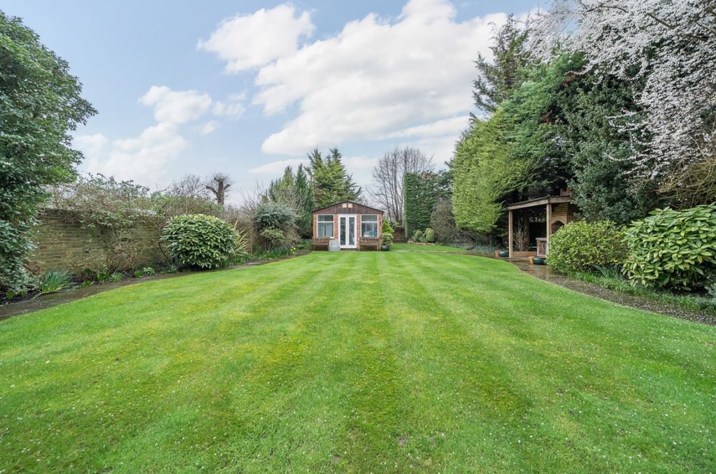 Property photo 2 of 38 1090668 (14)