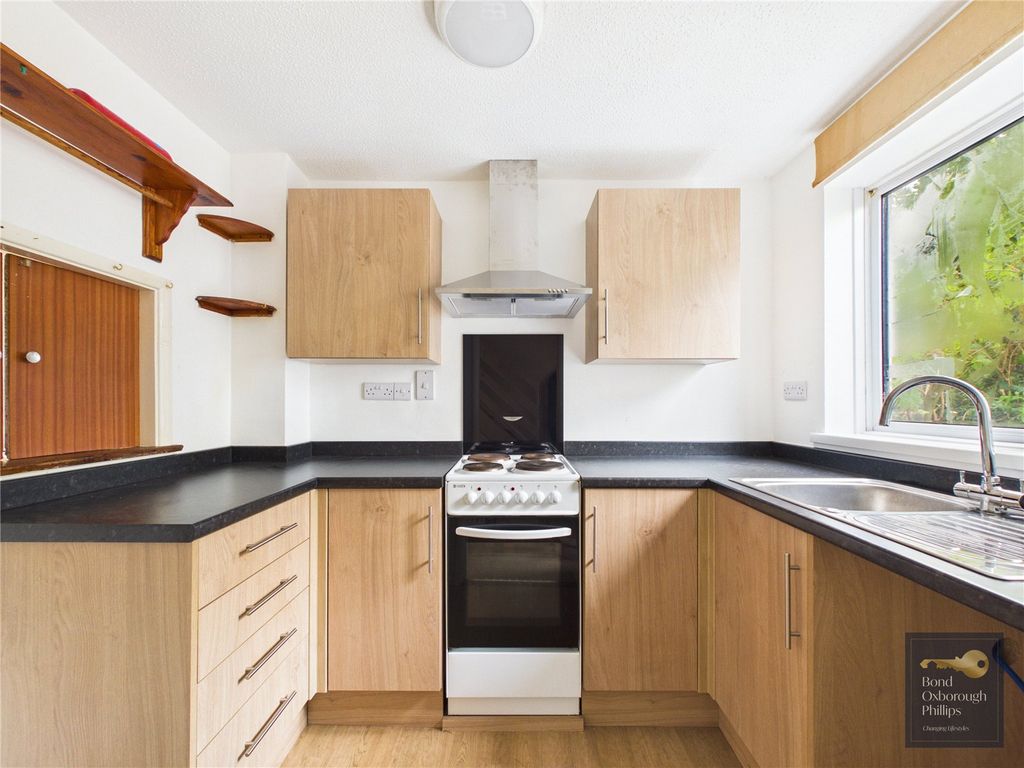 Property photo 3 of 14 Picture No. 06