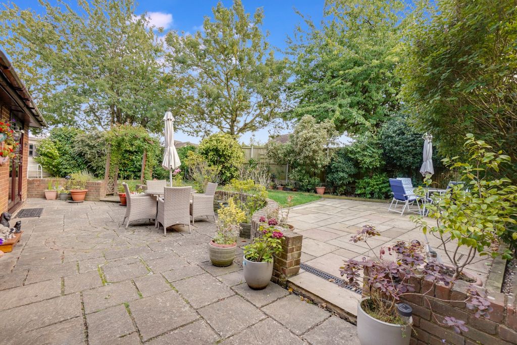 Property photo 2 of 19 3104215