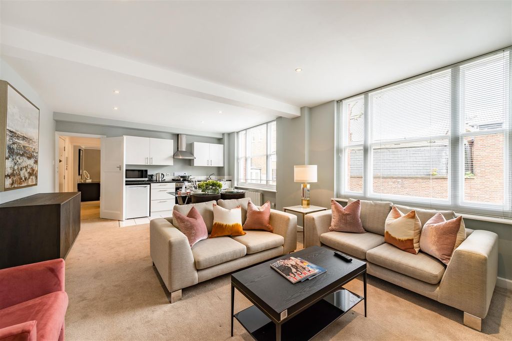 Property photo 1 of 11 8461317-Interior01.Jpg
