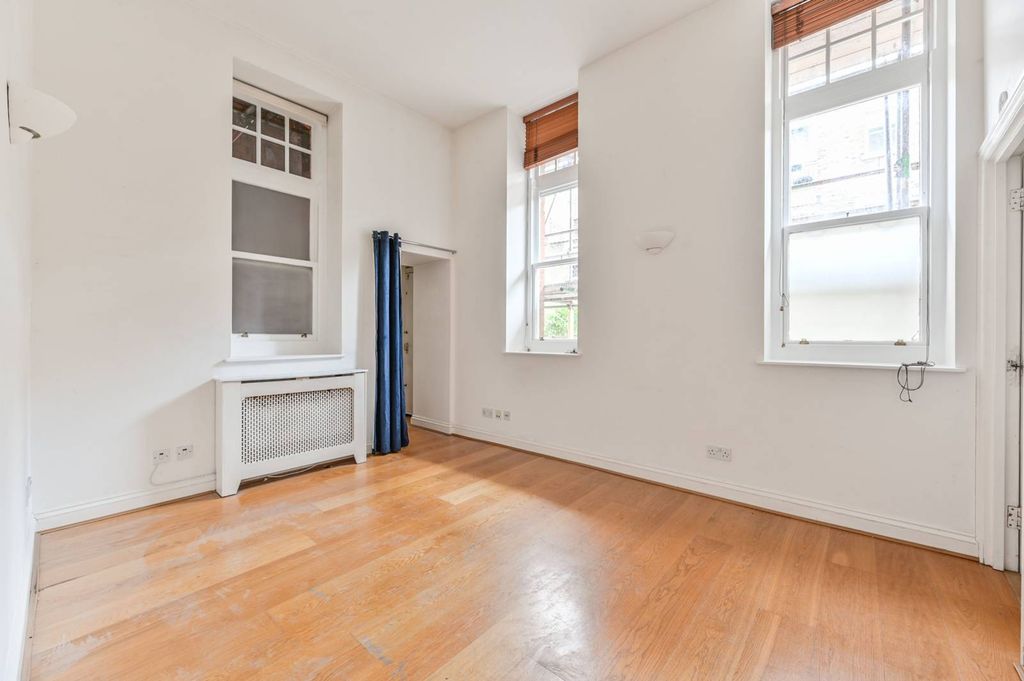 Property photo 3 of 7
