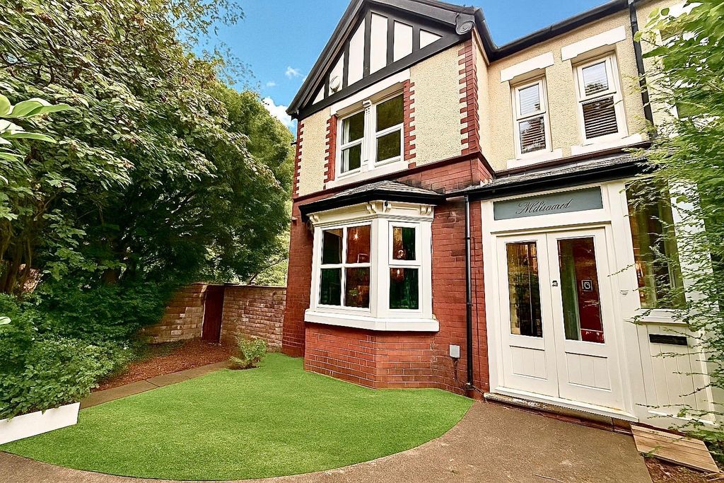 Property photo 1 of 30