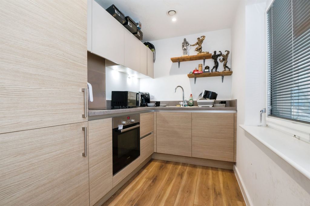 Property photo 2 of 9