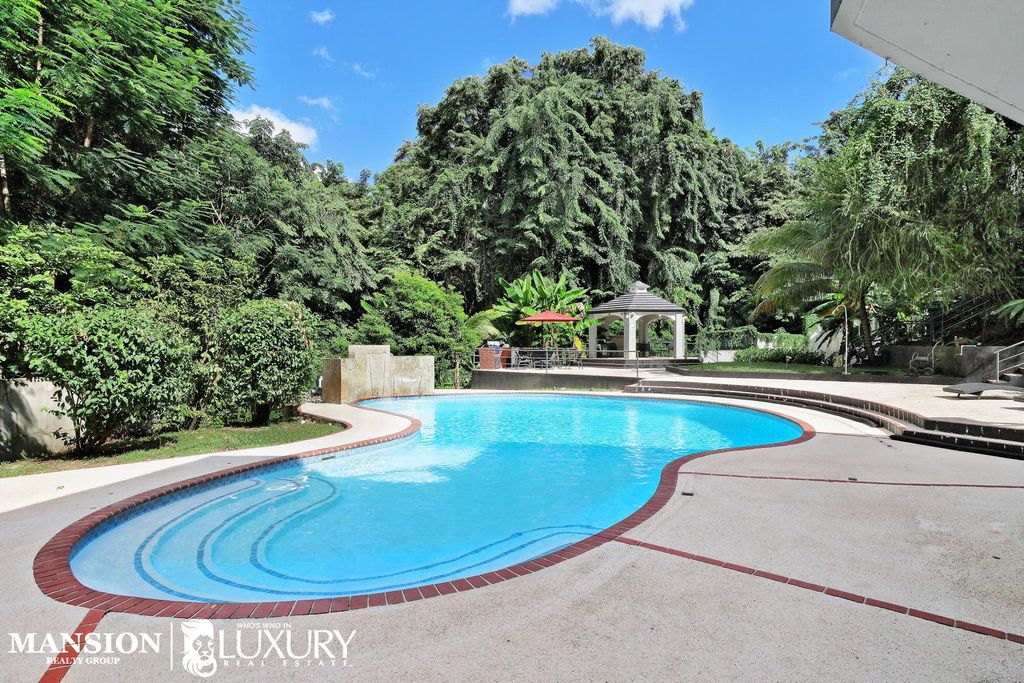 Property photo 3 of 58