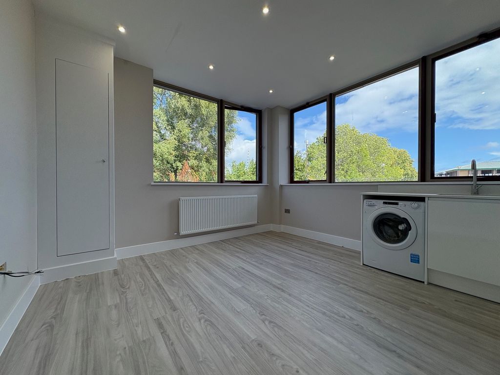 Property photo 2 of 4 Photo 2