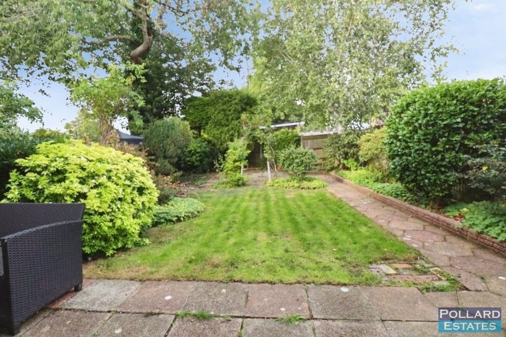 Property photo 3 of 17 Pbox-Img.Jpg
