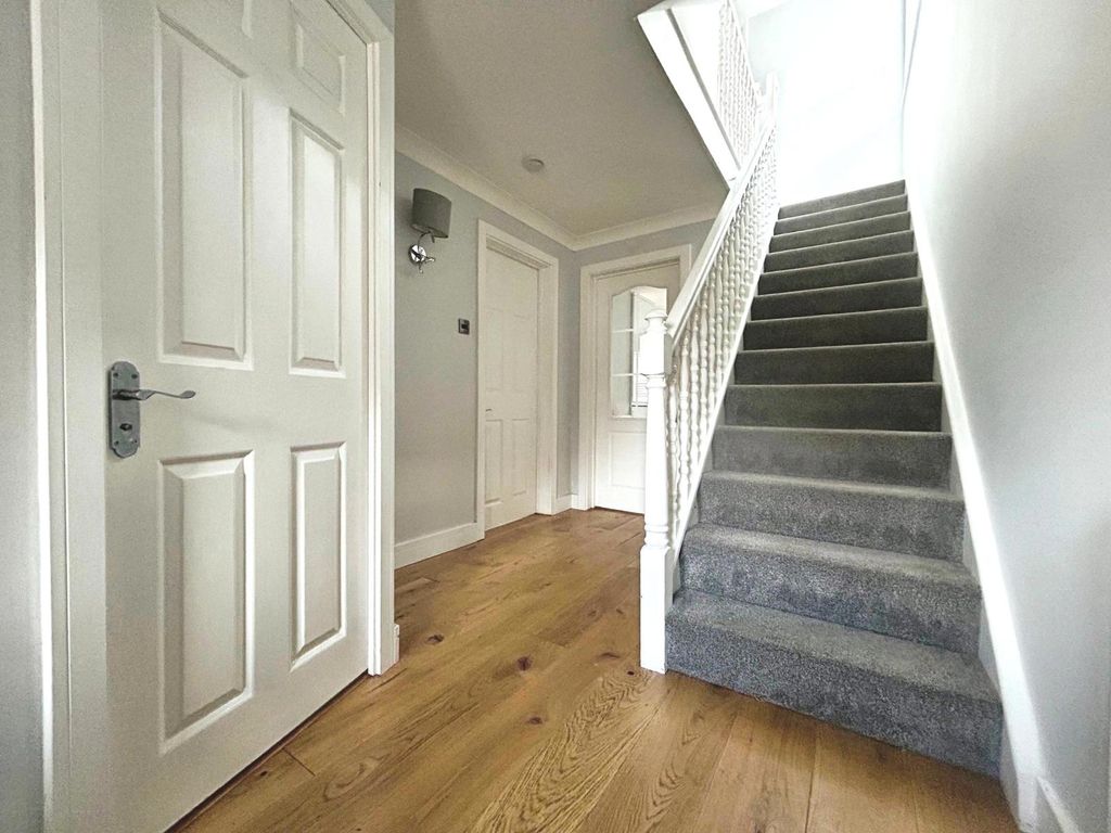 Property photo 2 of 20 Pbox-Img.Jpg