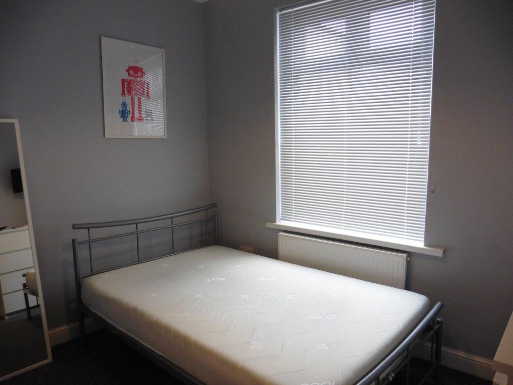 Property photo 1 of 5 P1020375.Jpg