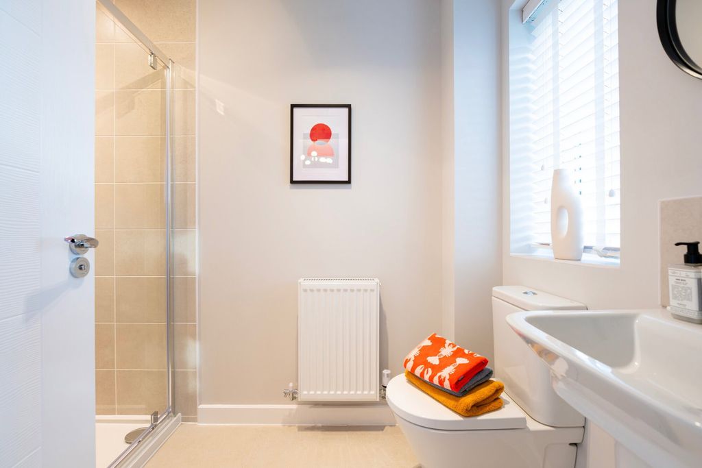 Property photo 3 of 8