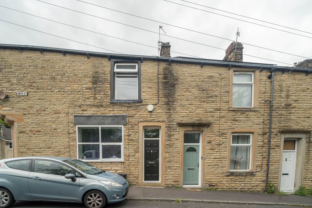 Property photo 2 of 45