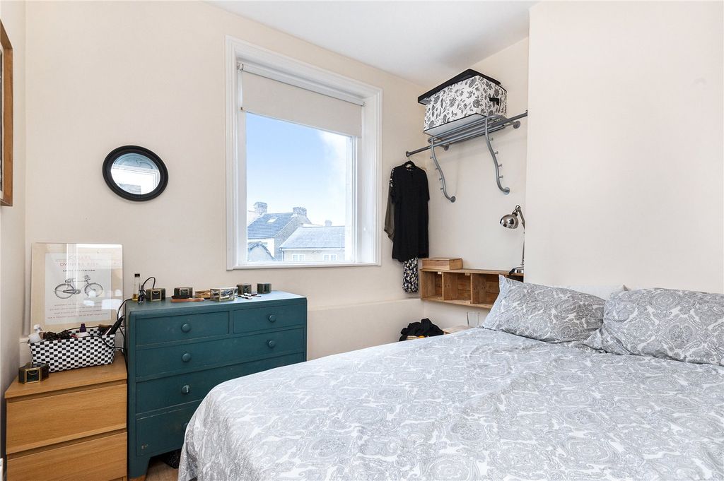 Property photo 3 of 11 Picture No. 10