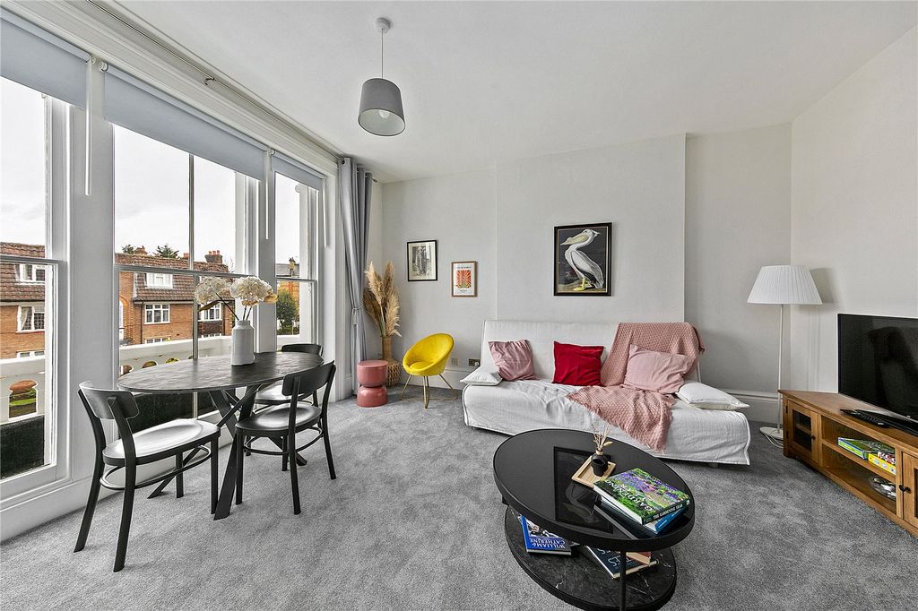 Property photo 2 of 10 Picture No. 04