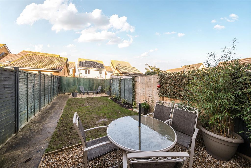 Property photo 2 of 16