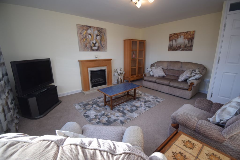 Property photo 2 of 9 Living Room 1