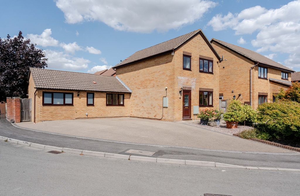 Property photo 1 of 20 45