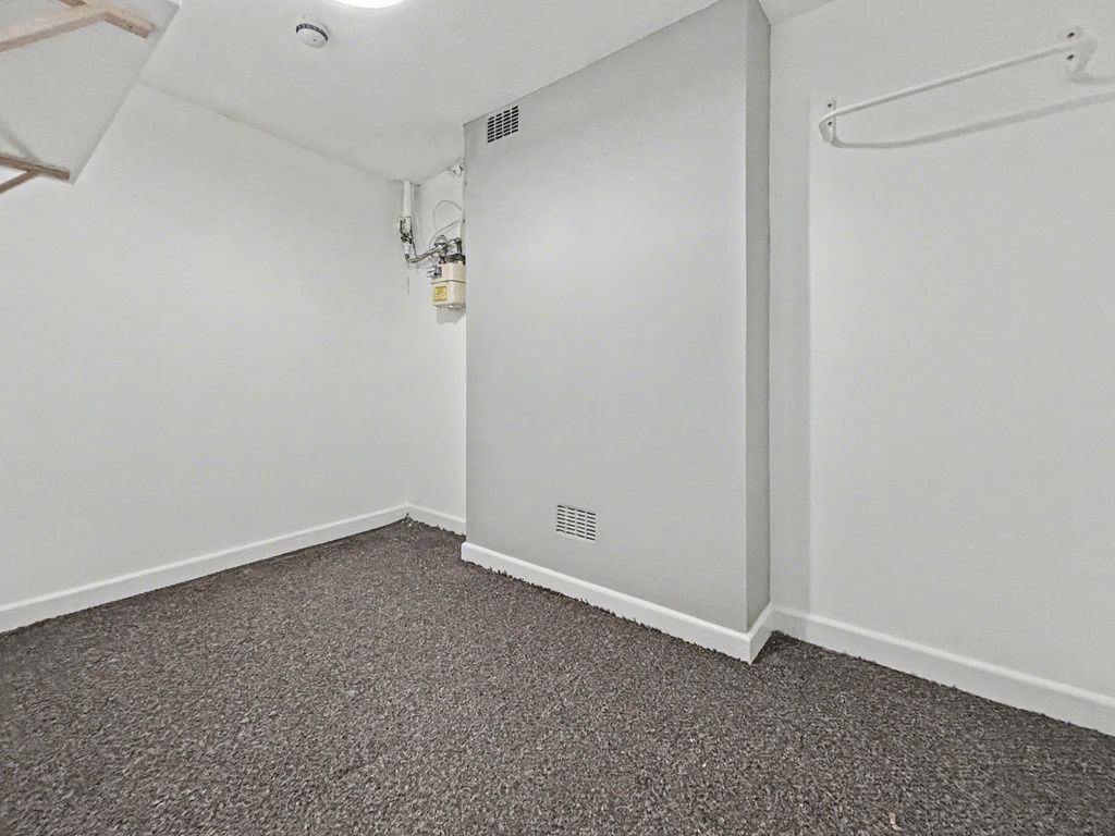 Property photo 2 of 11 Freshly Decorated And Tidy Storage Space...
