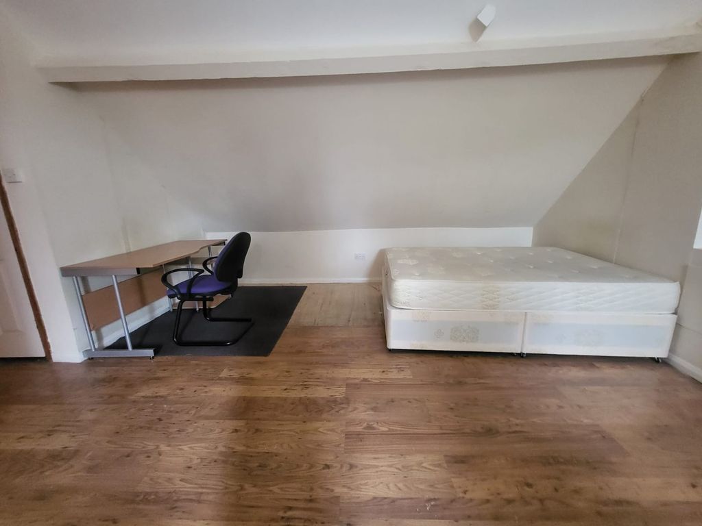 Property photo 2 of 2