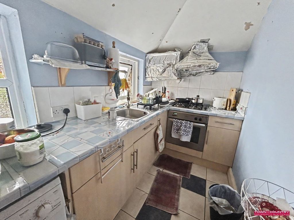 Property photo 2 of 7