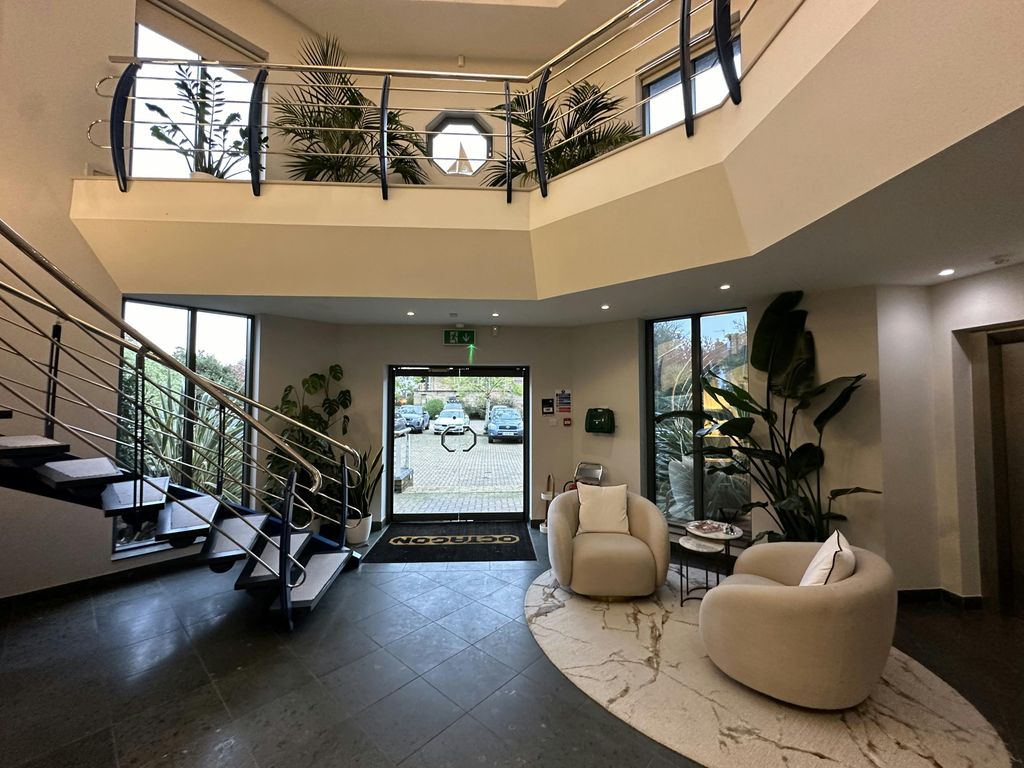 Property photo 2 of 8 Img_1723.Jpg