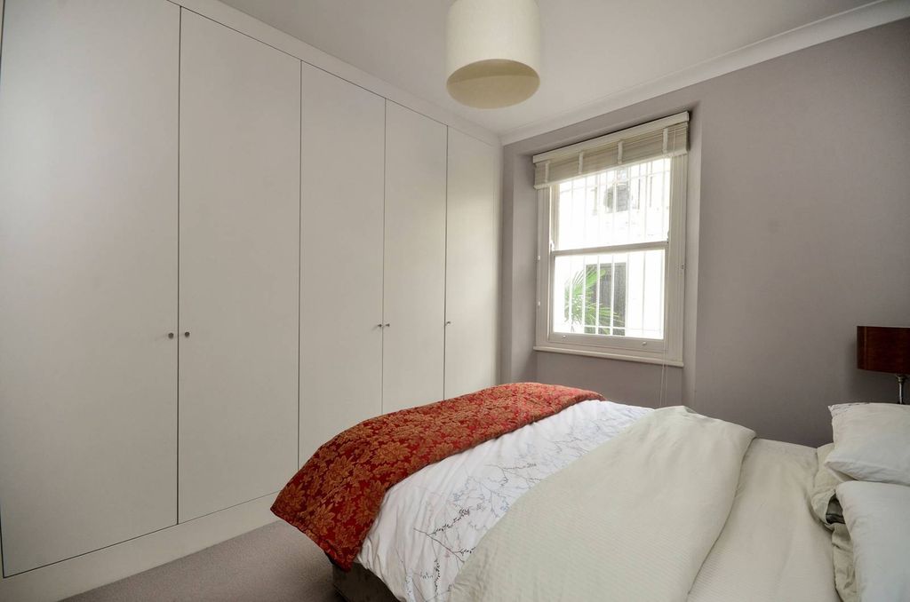 Property photo 3 of 12