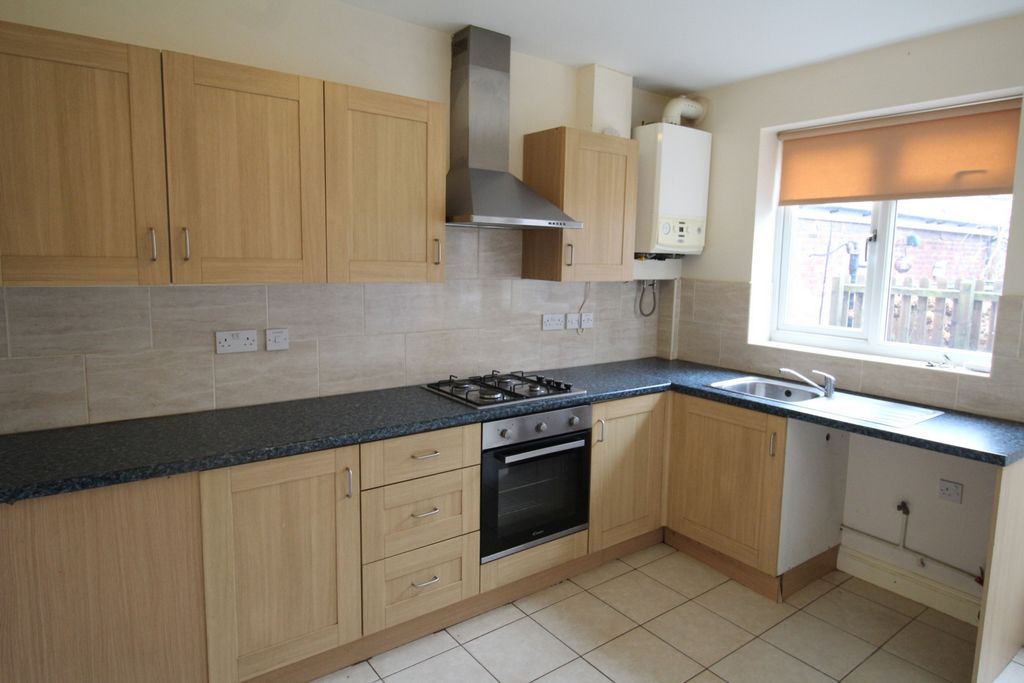 Property photo 3 of 10 Photo 1