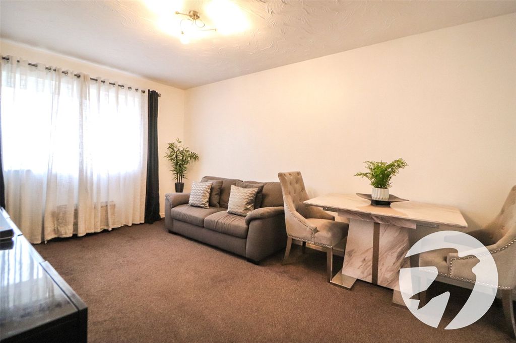 Property photo 2 of 11 Picture No. 31