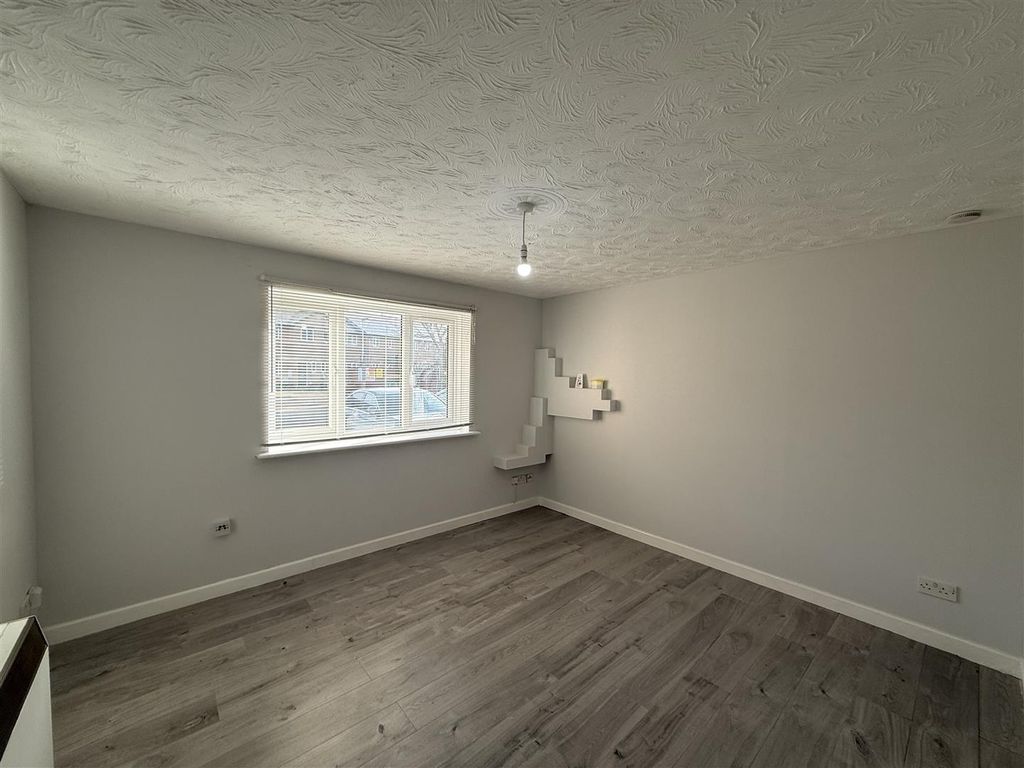 Property photo 2 of 5 Img_0974.Jpeg