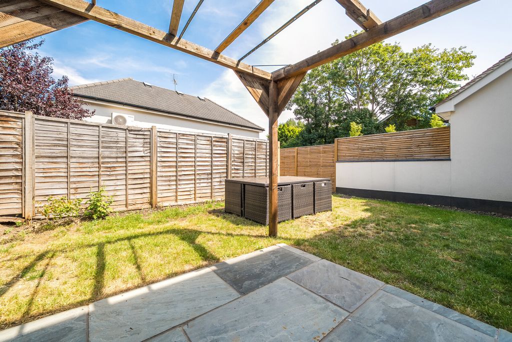 Property photo 2 of 11 1-6A47d933357cc-1...