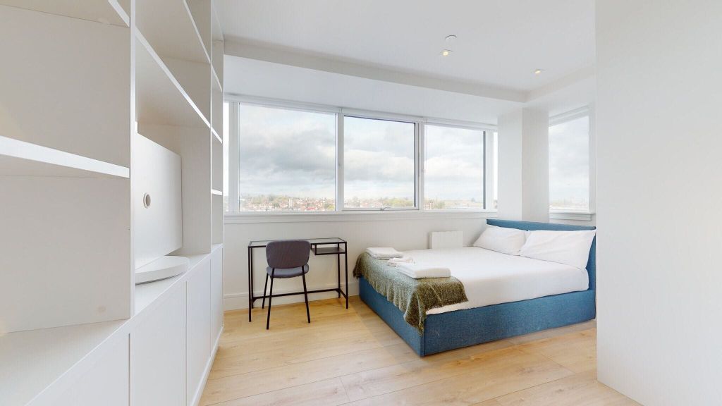 Property photo 3 of 13 Bedroom