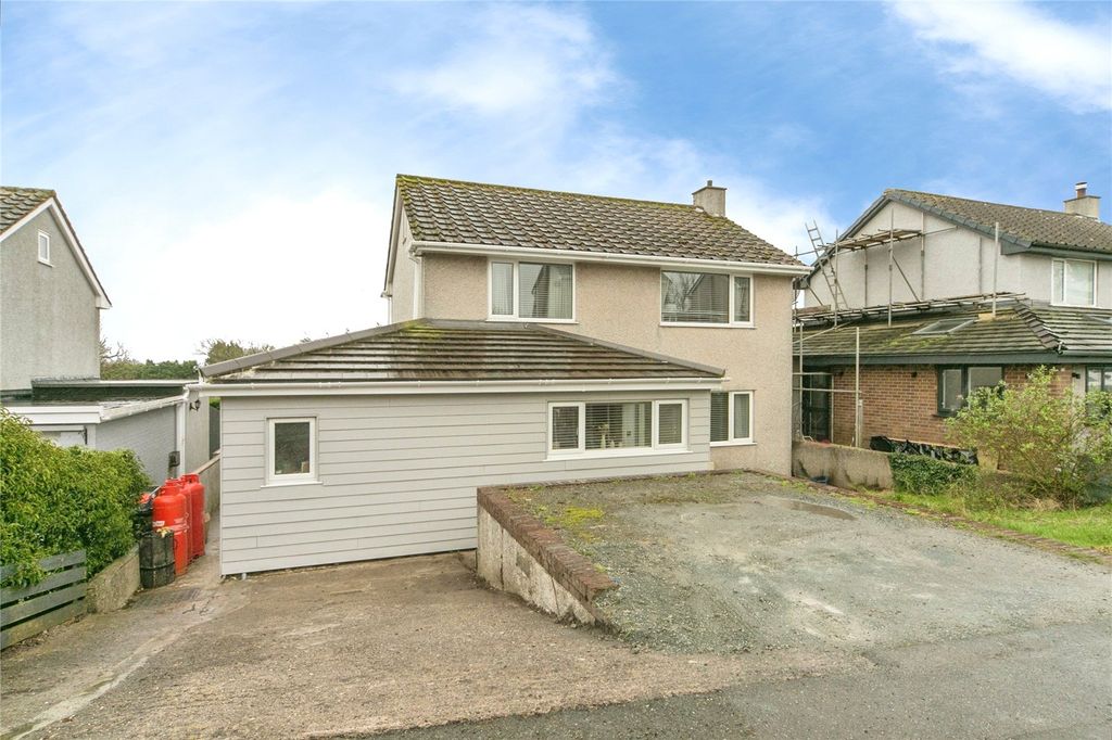Property photo 1 of 26 Picture No. 12