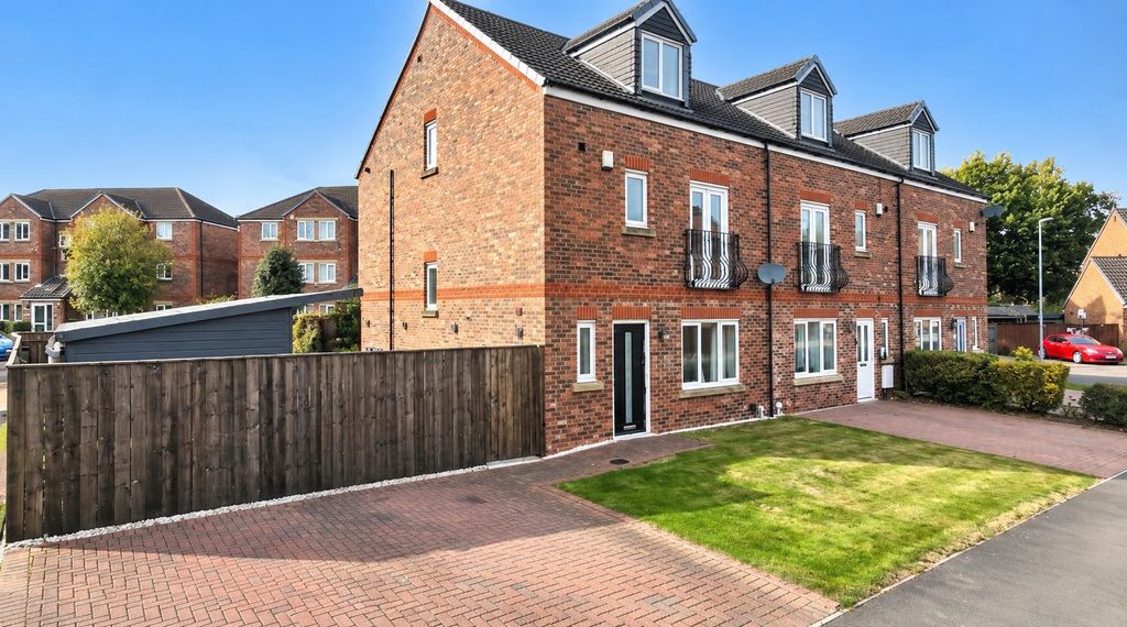 Property photo 1 of 38