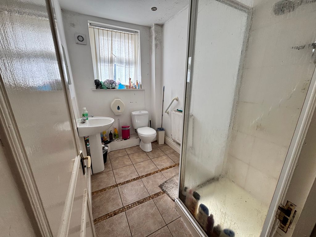 Property photo 3 of 18
