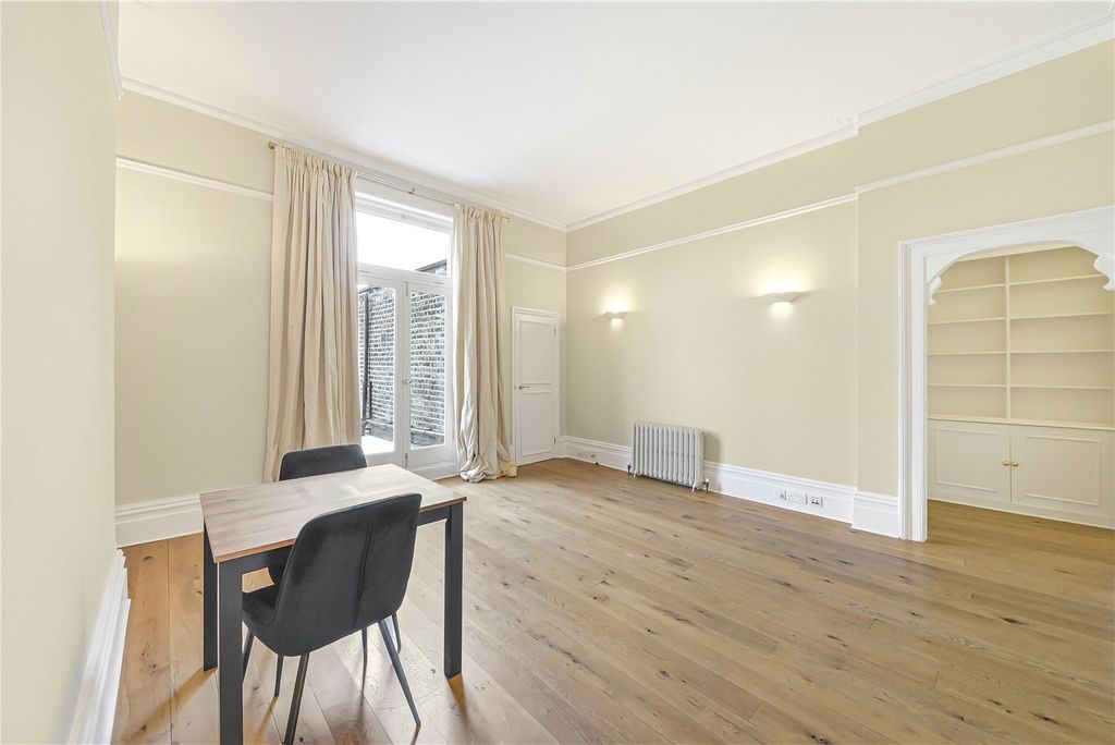 Property photo 2 of 15 Reception