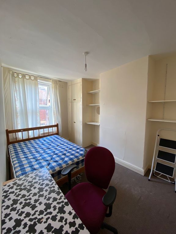 Property photo 3 of 6