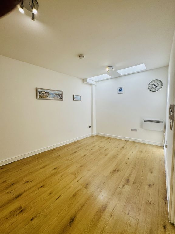 Property photo 1 of 8 1 Bed Flat To Rent Balaam Street, London E13