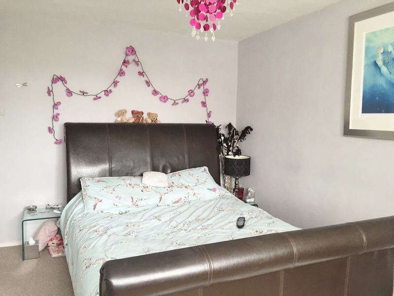 Property photo 3 of 6 Bedroom