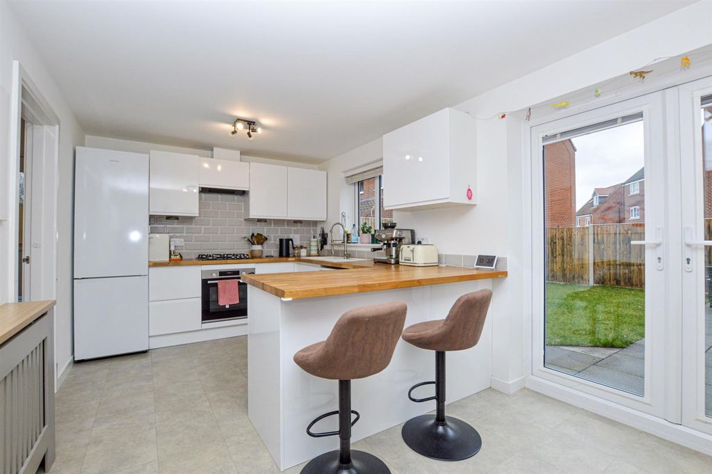 Property photo 2 of 25 16-Dsc_0669.Jpg