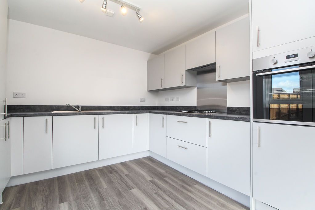 Property photo 3 of 18 Kitchen/Diner